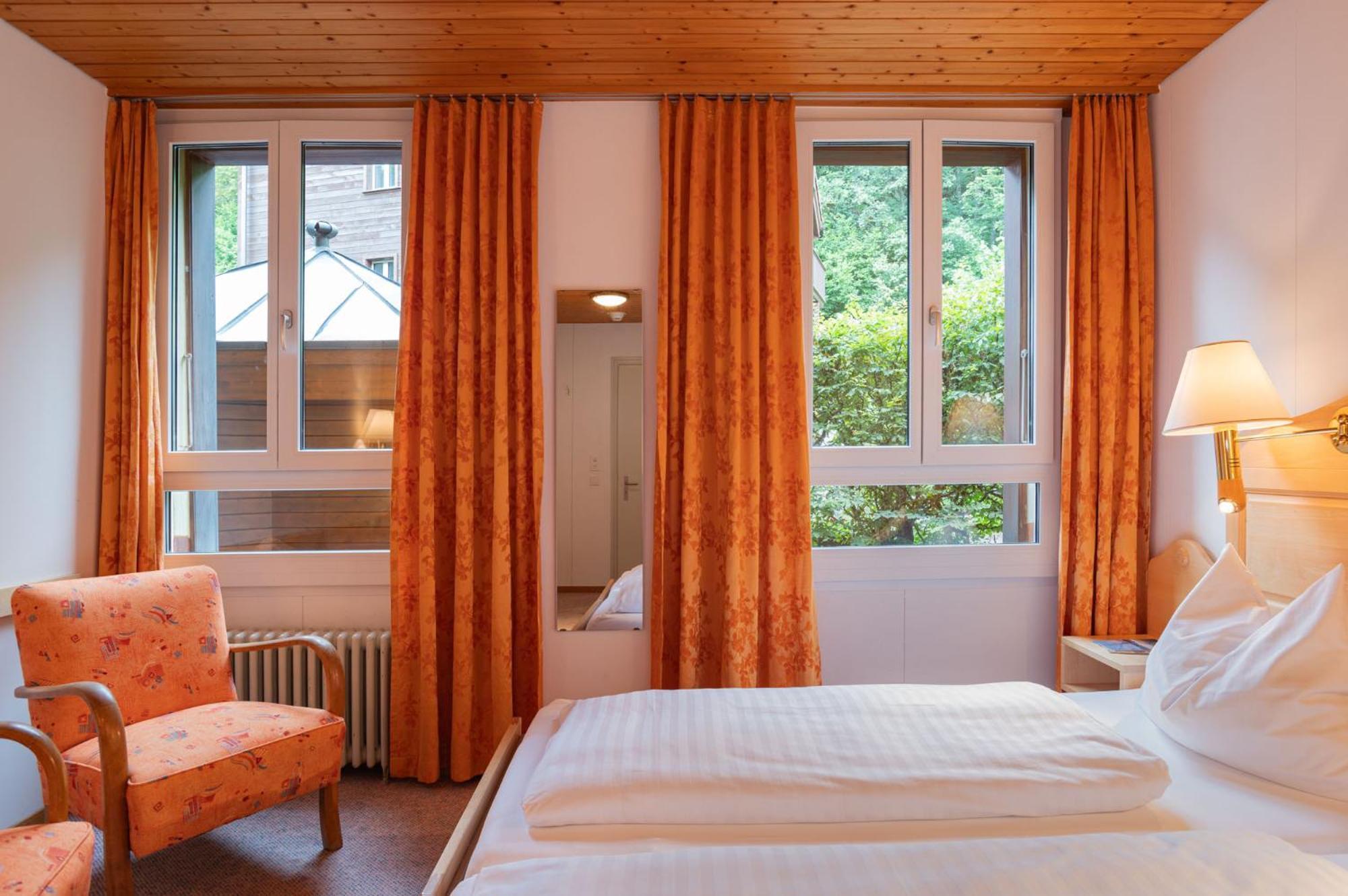 Hotel Bellevue - Traditional Swiss Hideaway 3*