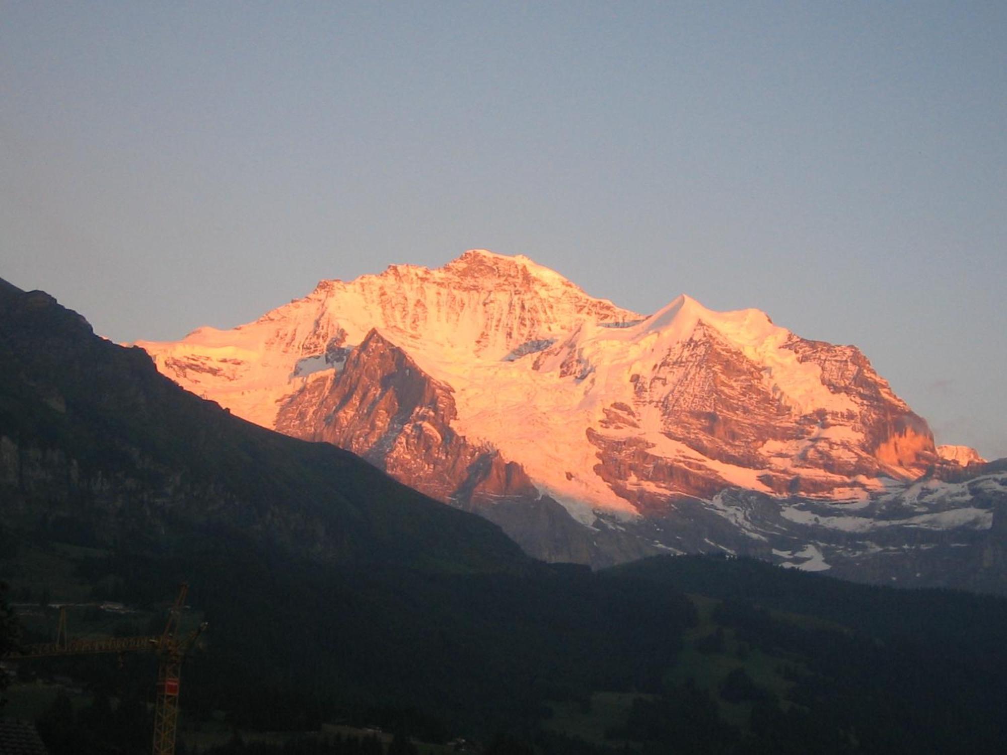 Hotel Bellevue - Traditional Swiss Hideaway